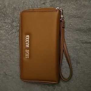 Steve Madden Women's Tan and Gold Wallet-purses-never used